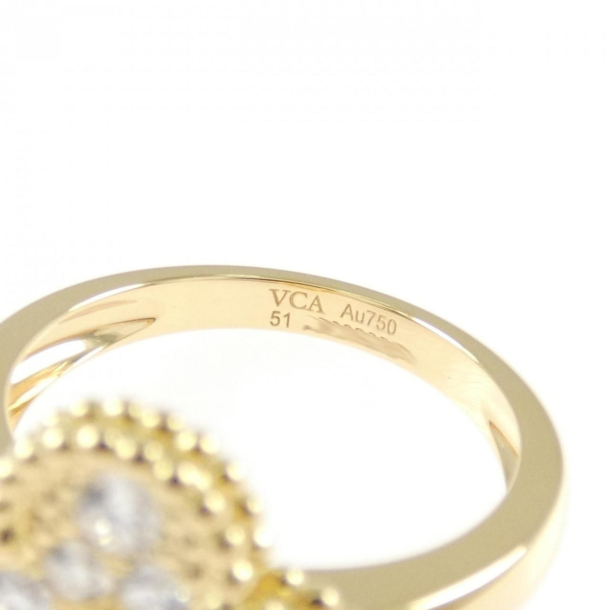 Van Cleef & Arpels Vintage Alhambra Ring — view 4