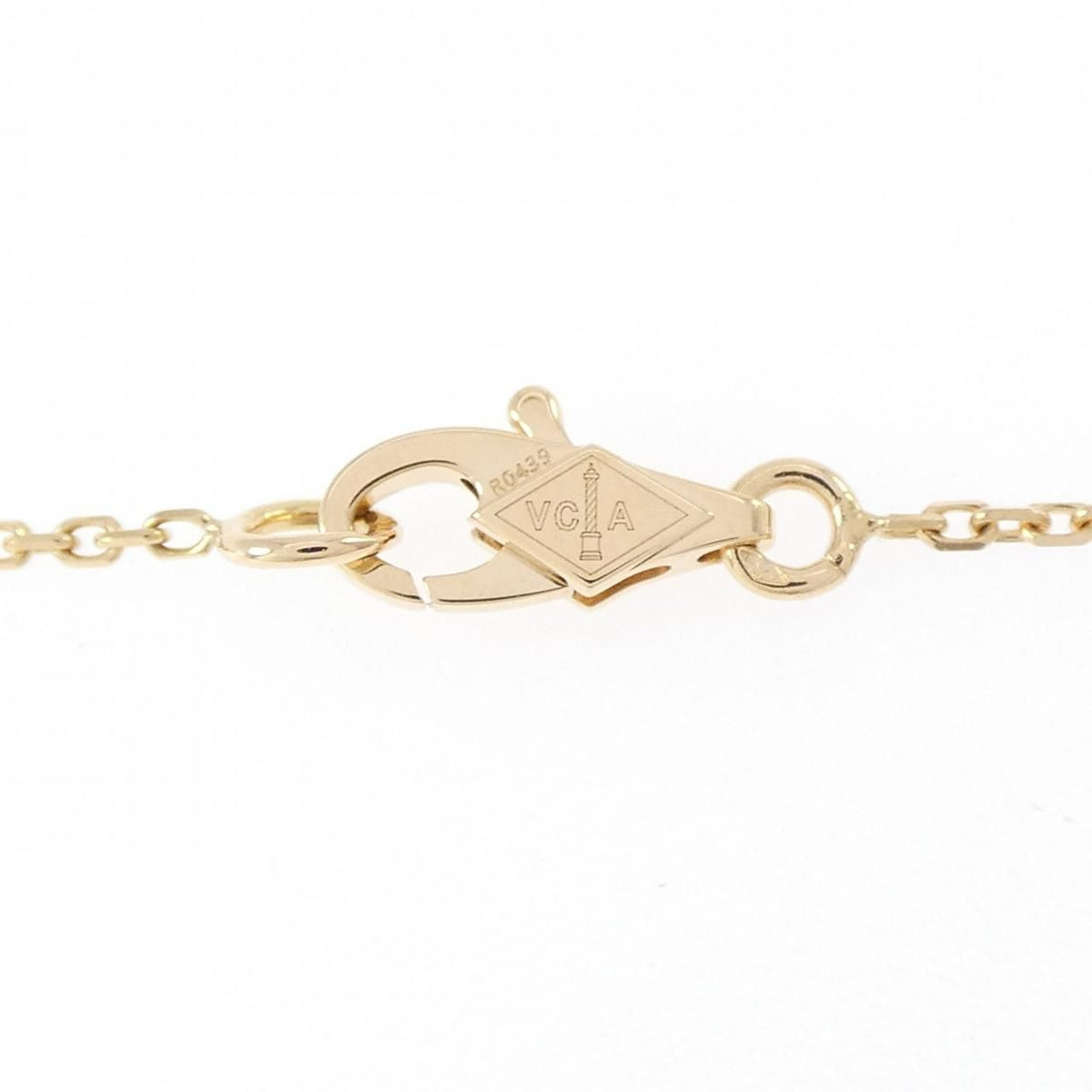 Van Cleef & Arpels Sweet Alhambra Necklace — view 4