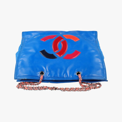 Chanel CC Logo Shopping Blue Patent — view 8