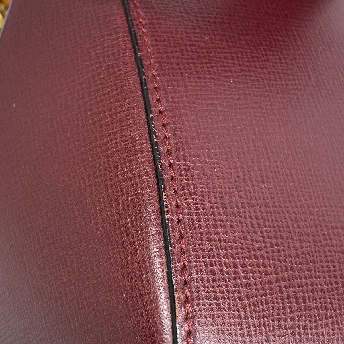 Cartier Handbag Must Leather Bordeaux Gold — view 7