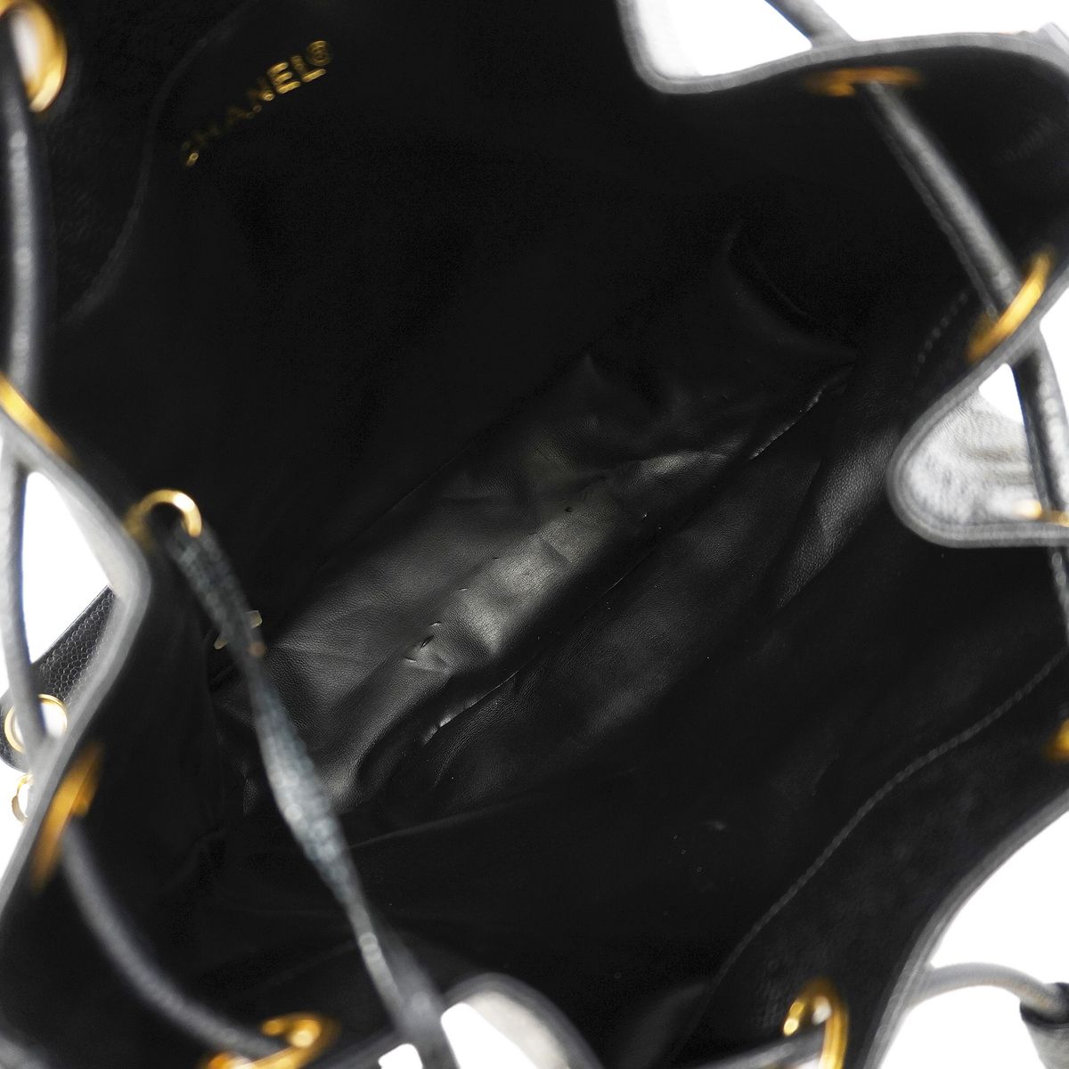 Chanel Shoulder Bag Triple Coco Caviar Leather Black Gold — view 4