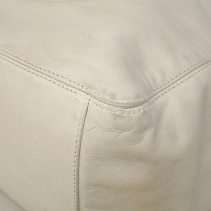 Chanel Tote Bag Leather White Gold — view 6