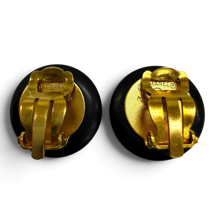 Chanel Vintage 97P CC Logo Earrings Black White Gold — view 4