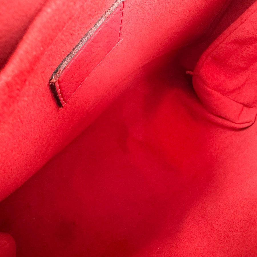 Louis Vuitton Shoulder Bag Locky BB — view 5
