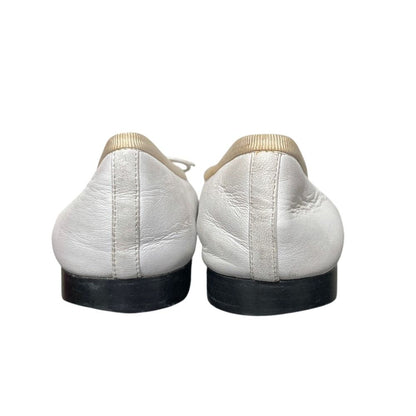 Chanel CC Logo Ribbon Ballerina Flat Pumps Ballet Shoes White Black Spring — view 4