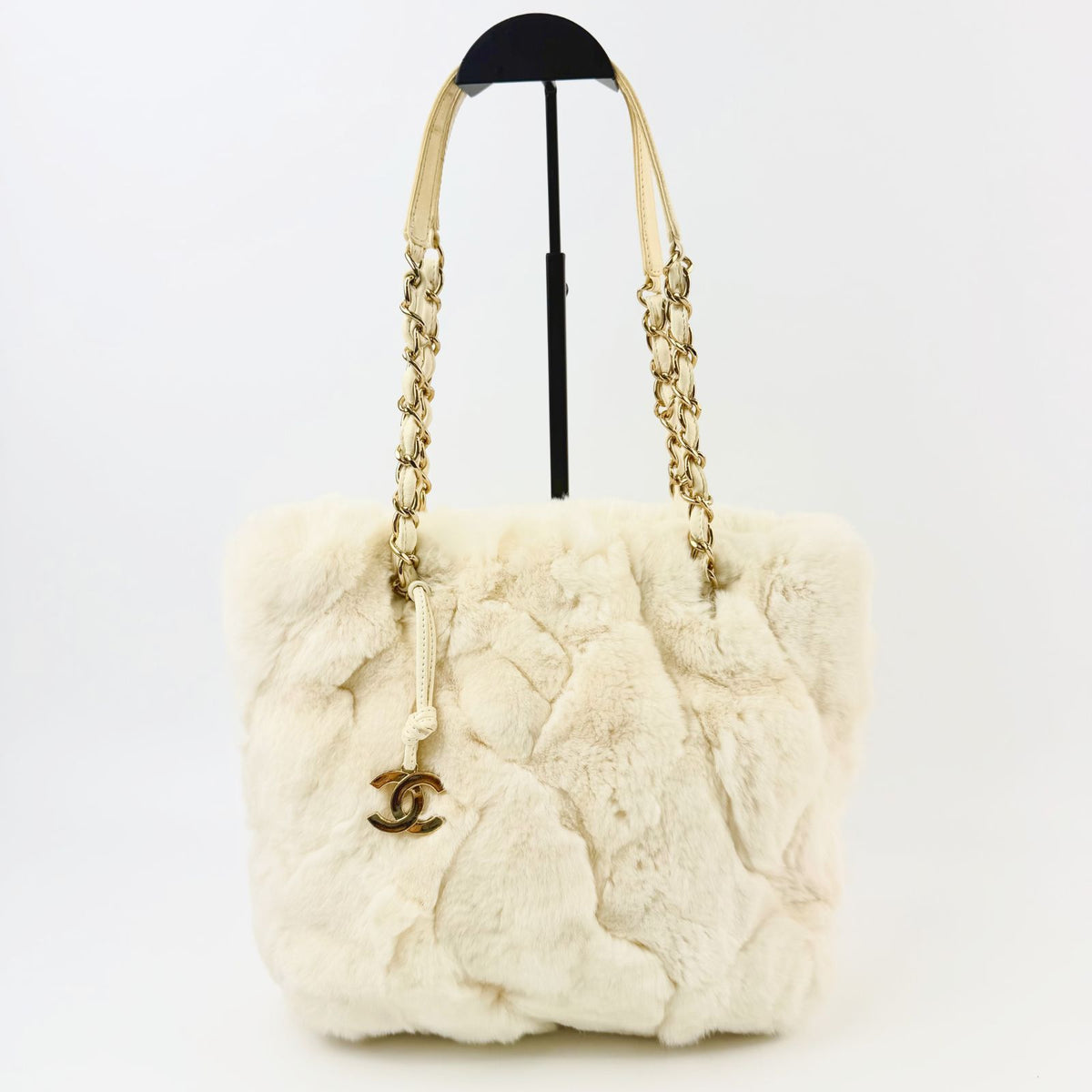 Chanel Patchwork Coco Charm Chain Tote Shoulder Bag Fur Leather Ivory Gold Seal — view 3