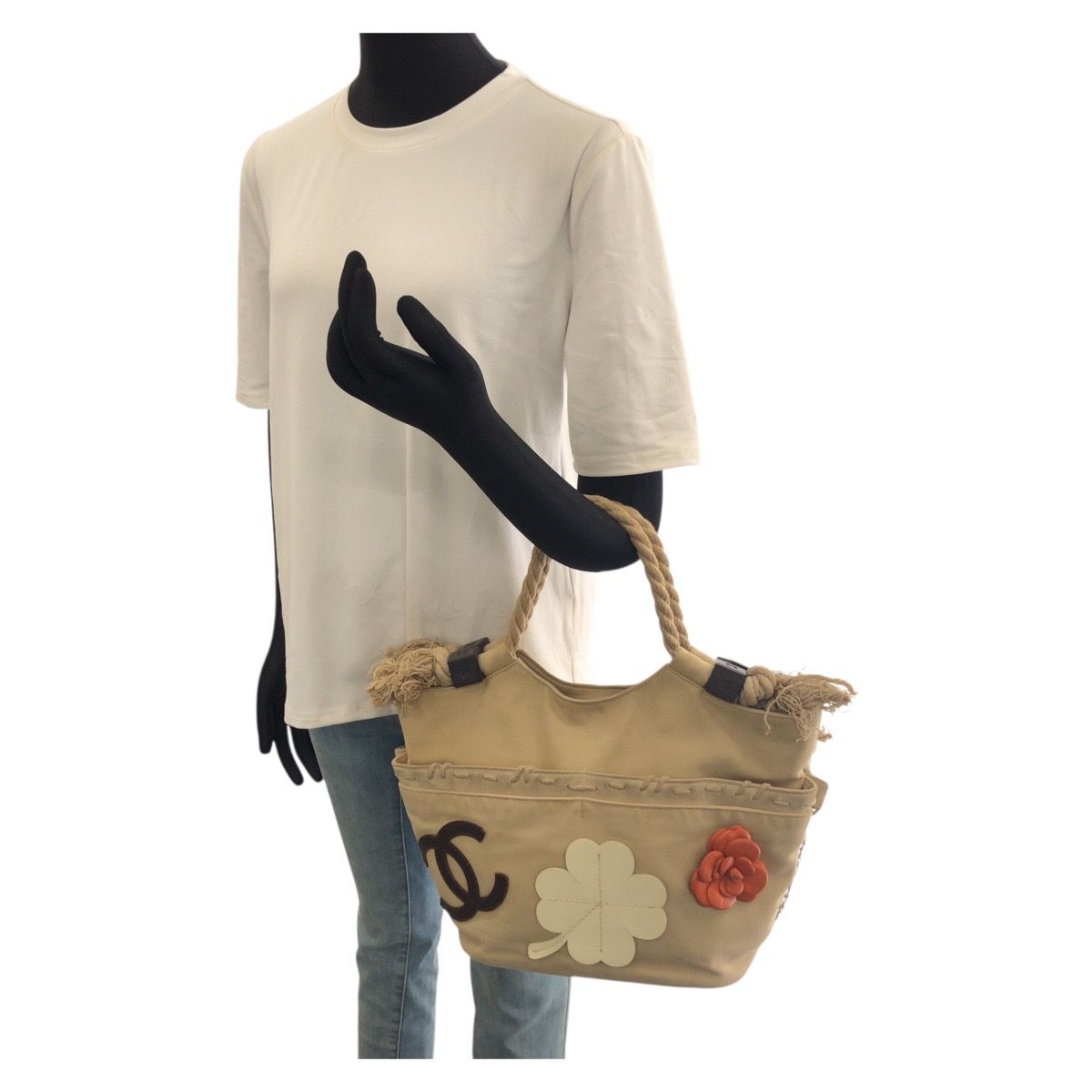 Chanel Fishnet Rope CC Logo Beige Silver Canvas Tote Bag — view 7