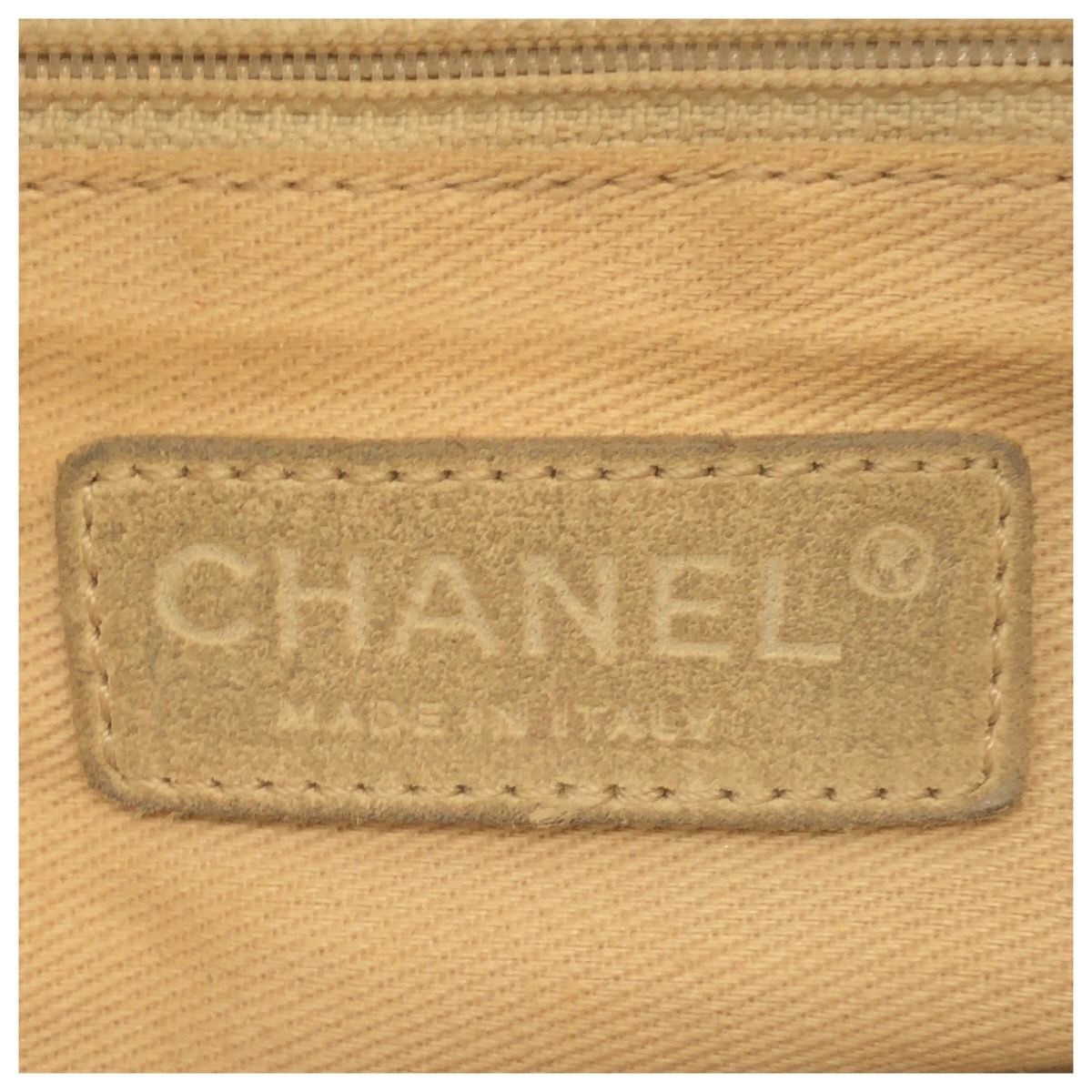 Chanel Fishnet Rope CC Logo Beige Silver Canvas Tote Bag — view 4