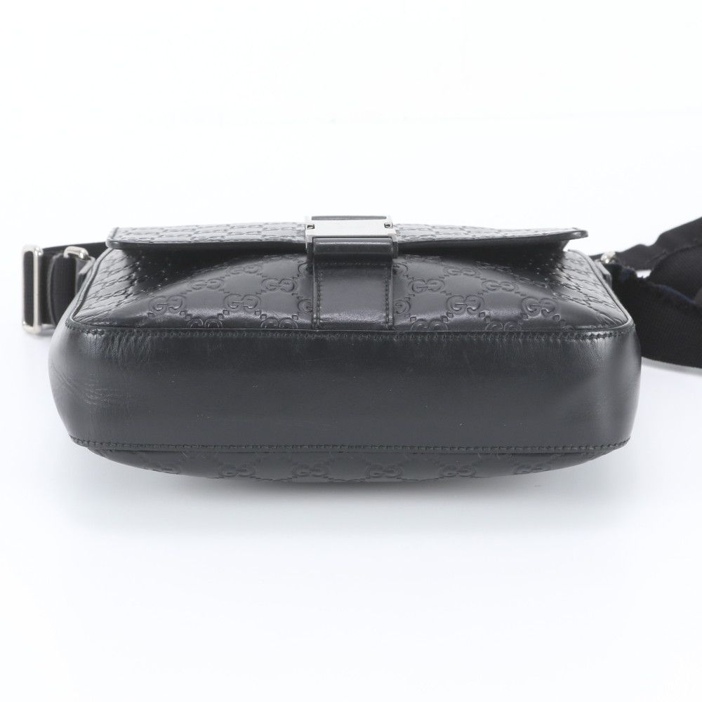 Gucci Guccissima Leather Shoulder Bag Crossbody Messenger Black — view 6