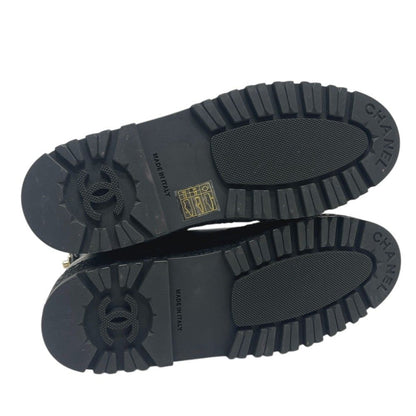 Chanel Boots Turnlock Leather Black — view 6
