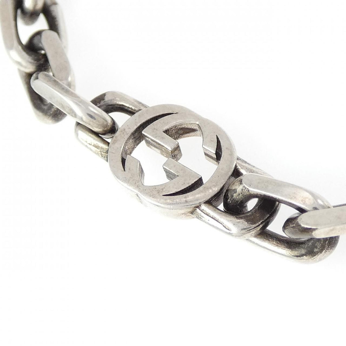 Gucci Interlocking G Necklace — view 3