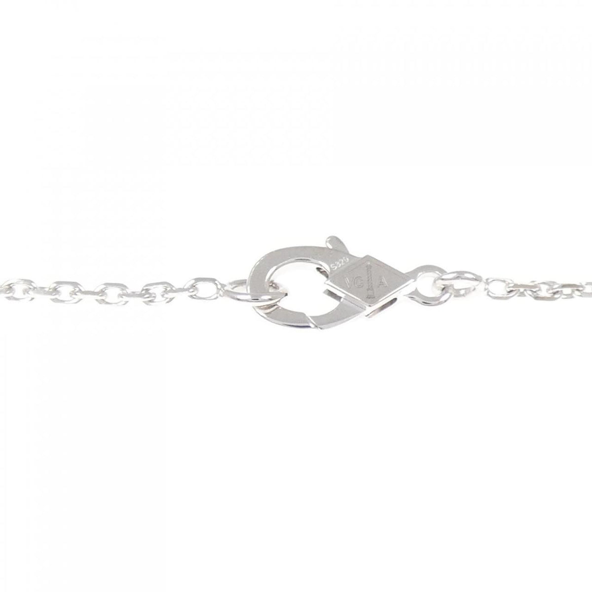 Van Cleef & Arpels Vintage Alhambra Necklace — view 4