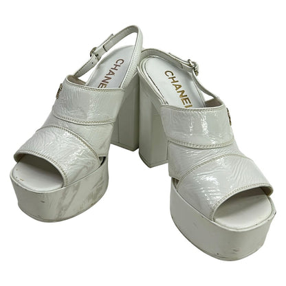Chanel Sandals White CC Logo Platform Leather — view 2