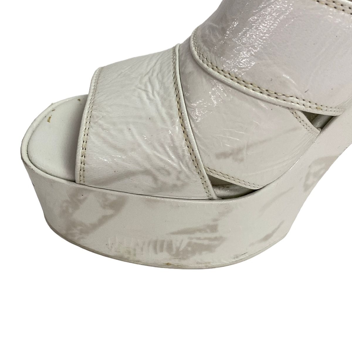Chanel Sandals White CC Logo Platform Leather — view 7