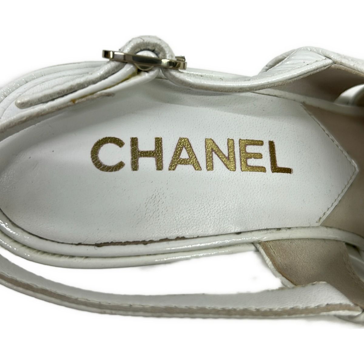 Chanel Sandals White CC Logo Platform Leather — view 5