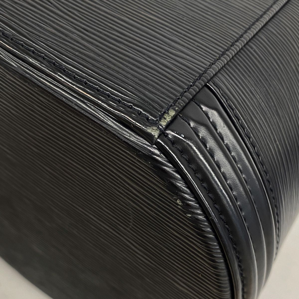 Louis Vuitton Handbag Epi Cannes Noir — view 6