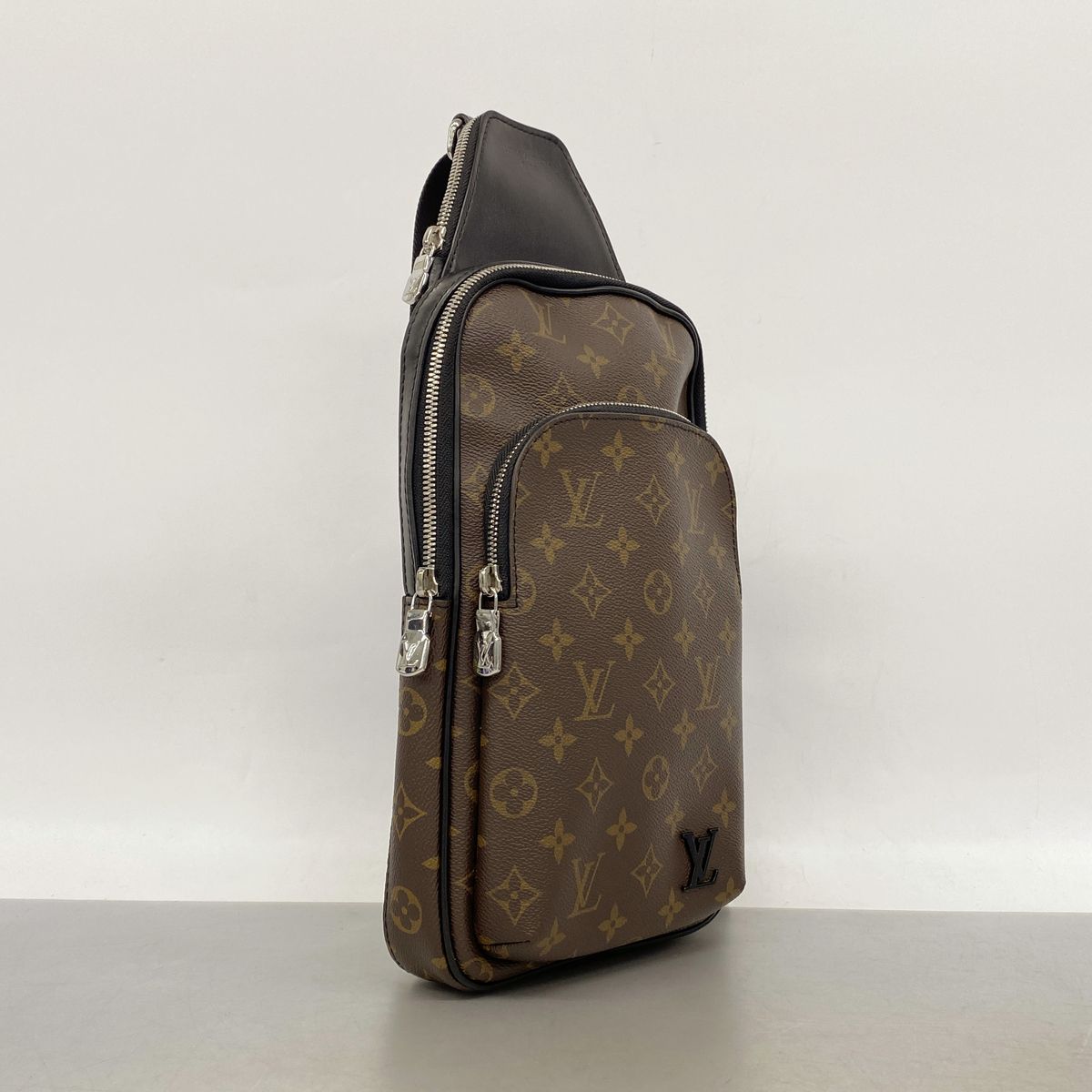 Louis Vuitton Belt Bag Monogram Macassar Avenue Brown — view 2
