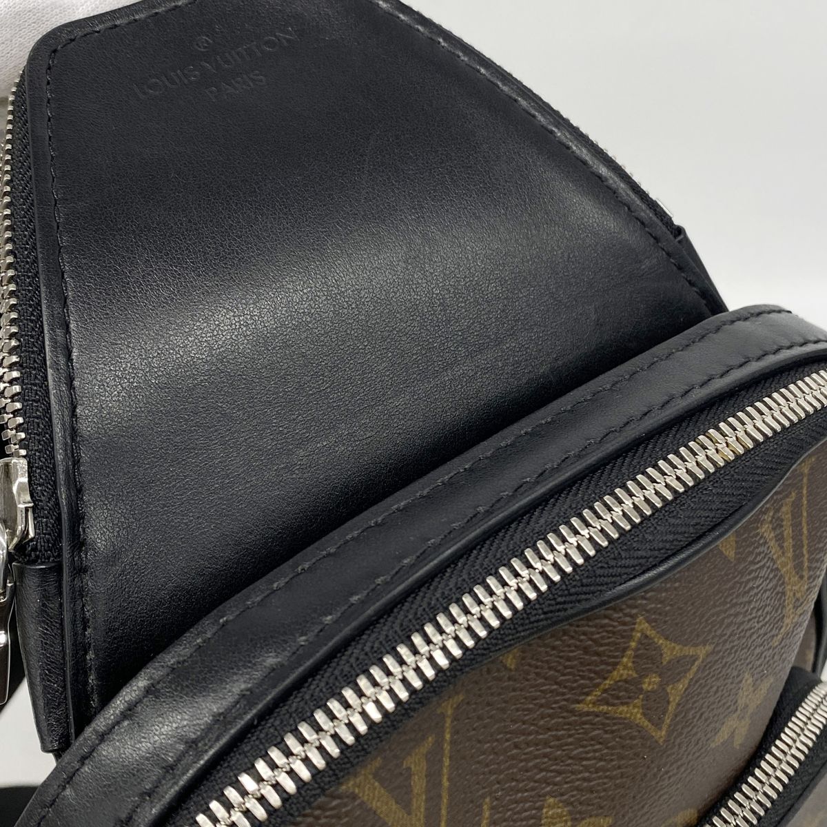 Louis Vuitton Belt Bag Monogram Macassar Avenue Brown — view 6