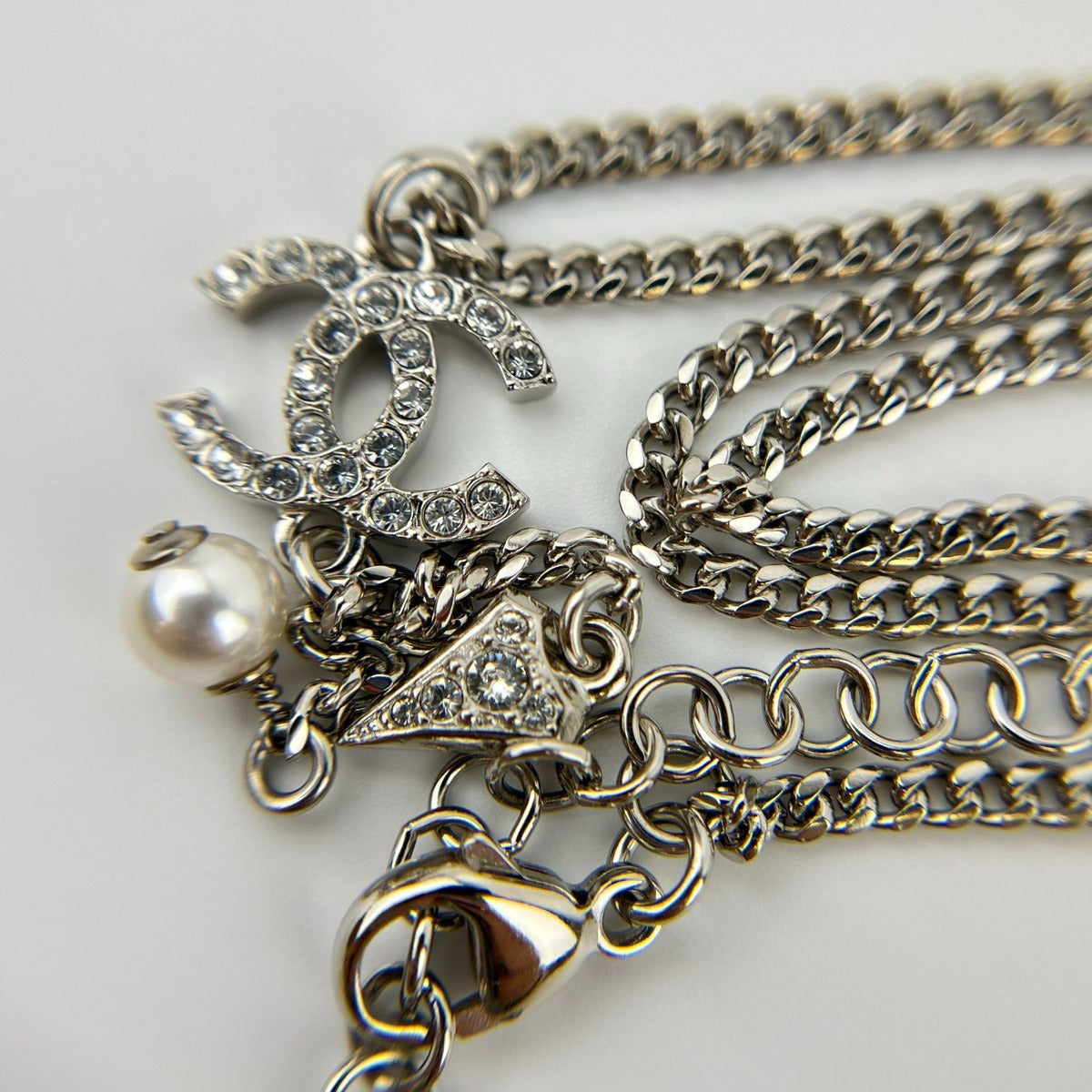 Chanel CC Logo Necklace Silver Vintage — view 7