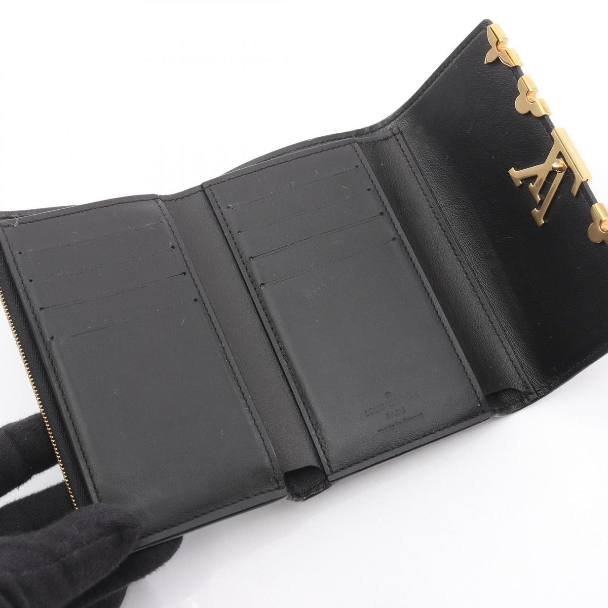 Louis Vuitton Trifold Wallet Portefeuille Capucines Compact Noir Black — view 3