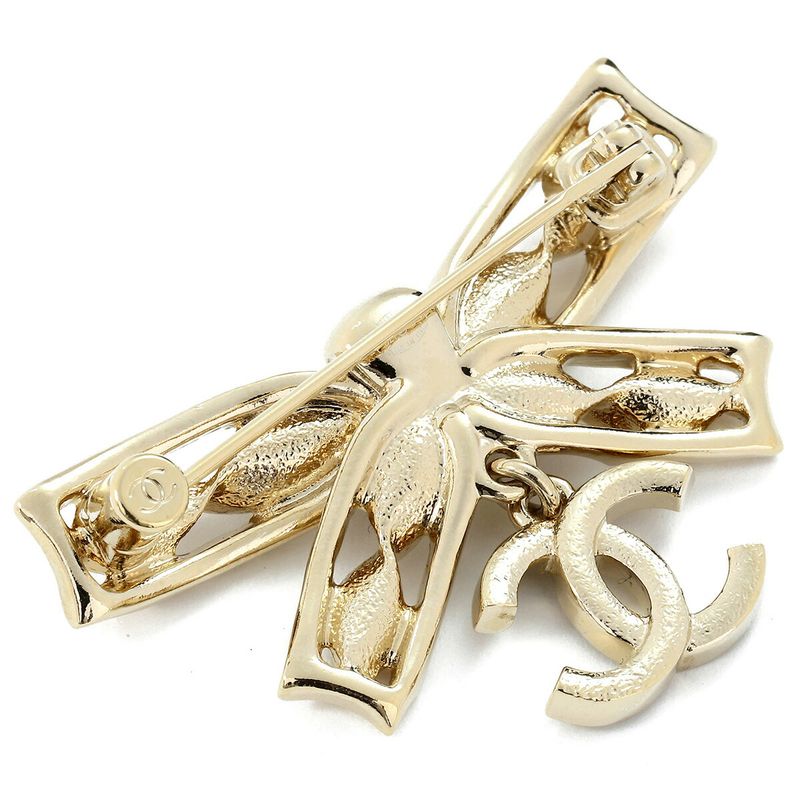 Chanel Charm Brooch Gold