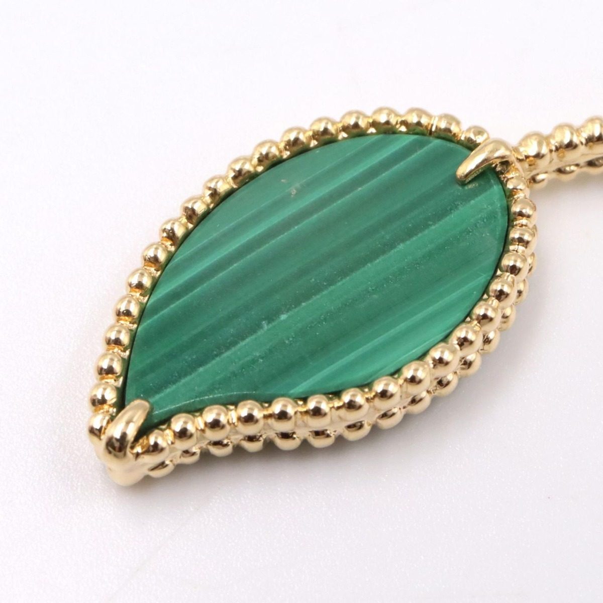 Van Cleef & Arpels Necklace Lucky Alhambra Long 12 Motifs 18k — view 4