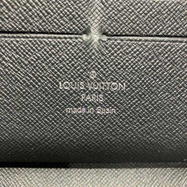 Louis Vuitton Taiga Zippy Organizer NM M30056 Long Wallet For Men