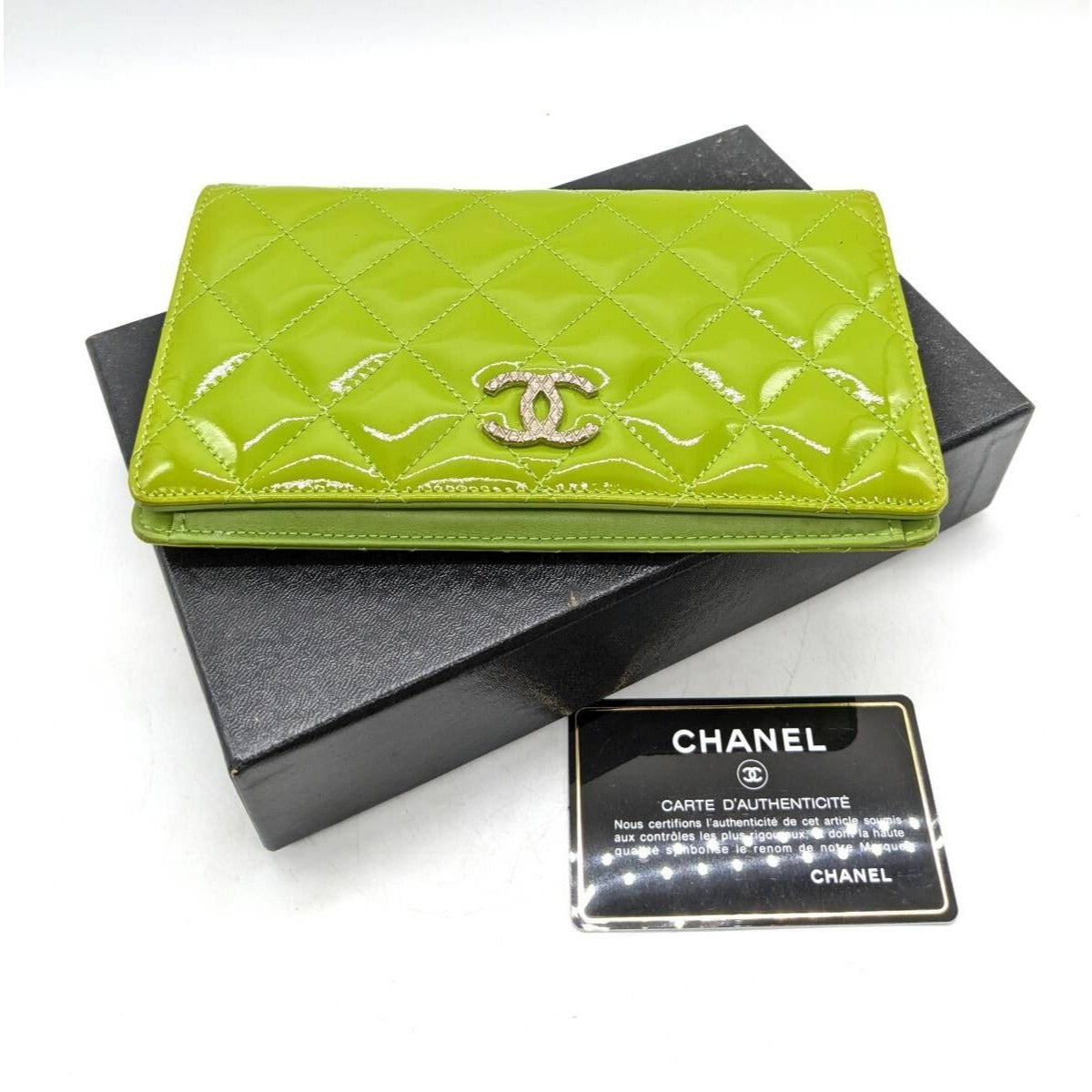 CHANEL CC Classic Patent Wallet Lime Green Purse Bag