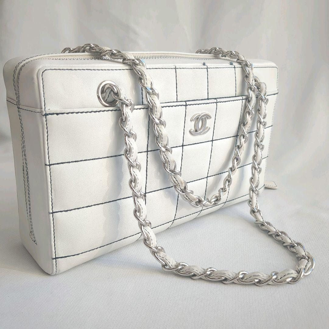CHANEL CC Wild Stitch Vintage Quilted Bowler Hand Bag Tote Lambskin