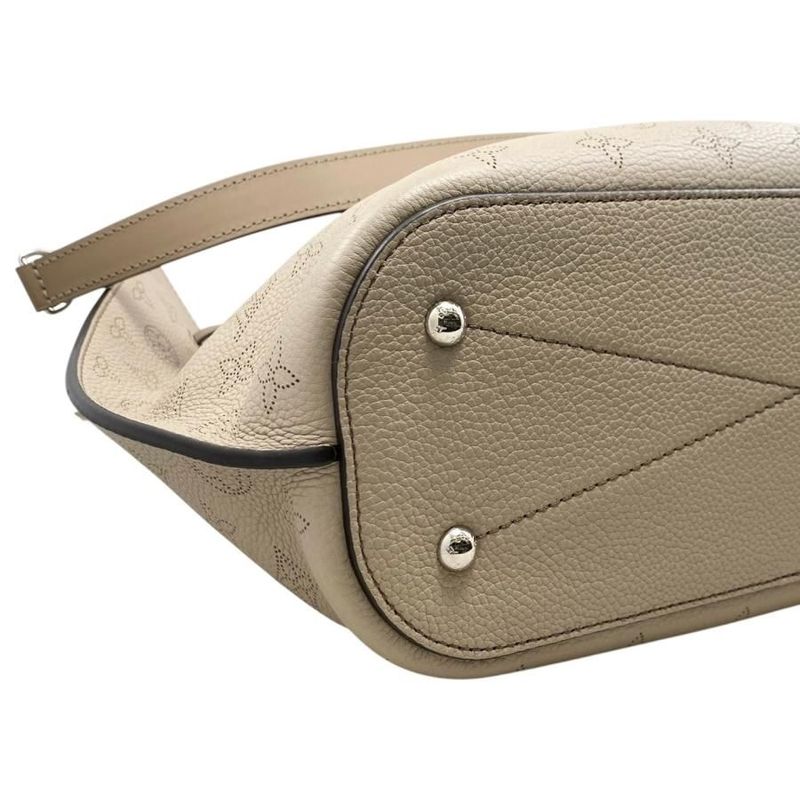 Louis Vuitton Handbag One Shoulder Bag Girolatta M54403 Monogram Mahina Galle