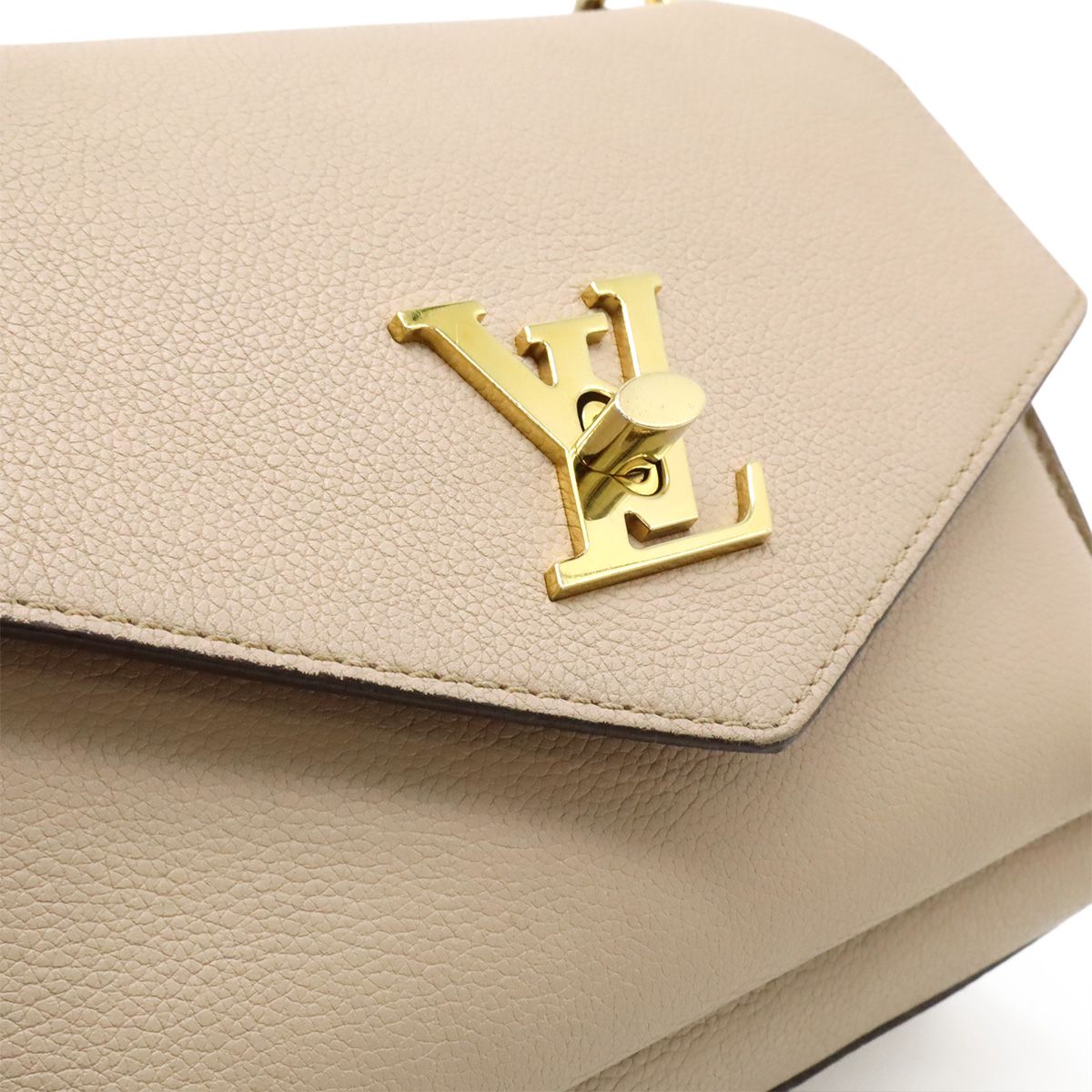 Louis Vuitton My Lock Me Chain Shoulder Bag Pochette Leather Glaze M56137