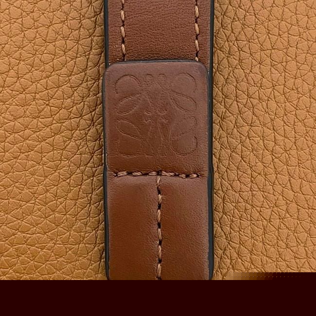 Loewe Bifold Wallet Brown Anagram C660z41x01 Excellent Condition