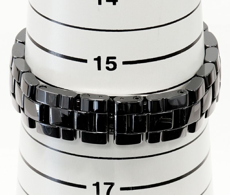 Chanel J12 33mm (130in) H1708 Ladies