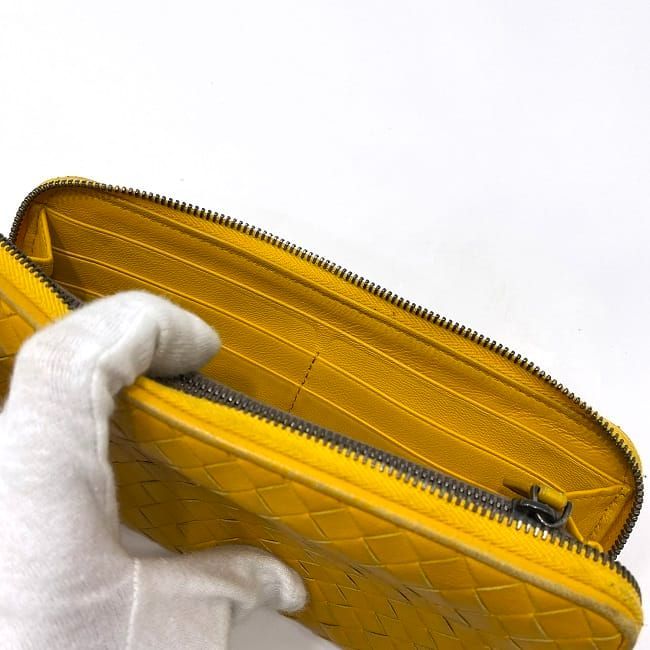 Bottega Veneta Round Zipper Long Wallet Ec21015 Yellow