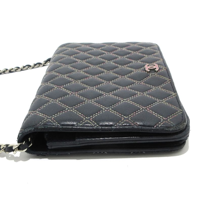 Chanel Wallet Matelasse /double Stitched Dark Navy And Pink Silver Hardware /