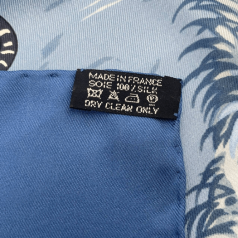 Grade Rare Hermes Carre 90 LA Treve DE L EAU Water Truce Blue 100% Silk Scarf