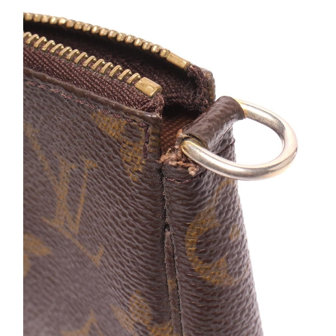 Louis Vuitton Shoulder Bag Crossbody Pouch Pochette Monogram — view 8
