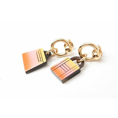 Hermes Earrings Fusion Amulet Maroquinier Buffalo Horn Cadenas Kelly — view 3