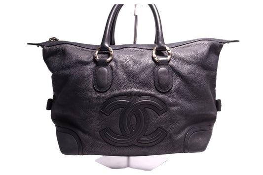 Chanel CC Logo Leather Tote