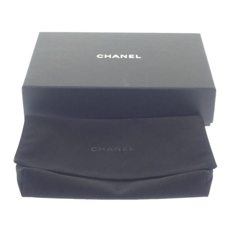 Chanel Classic Chain Wallet Ap0250 Shoulder Bag Caviar Skin White Gold Hardware