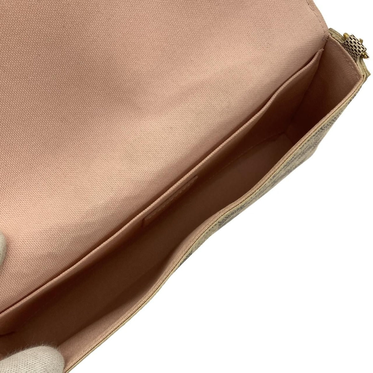 Louis Vuitton Damier Azur Pochette Shoulder Bag Gold — view 7