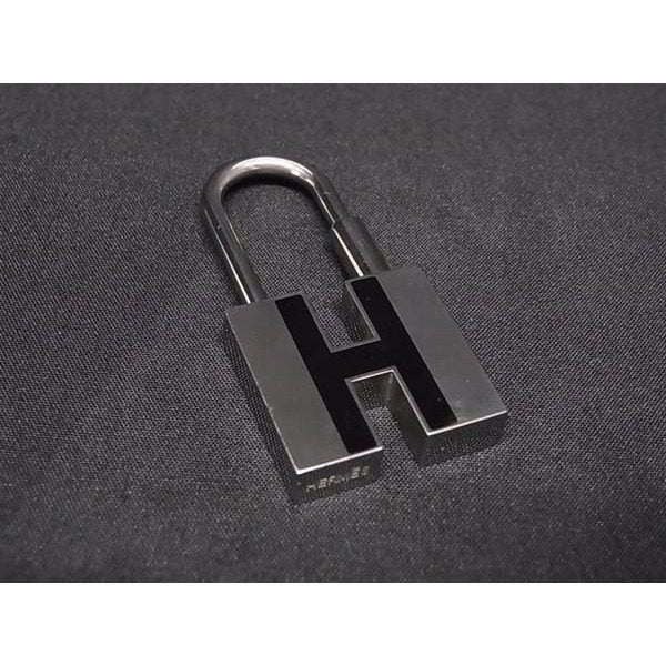 Hermes Motif Cadena Padlock Key Silver Black