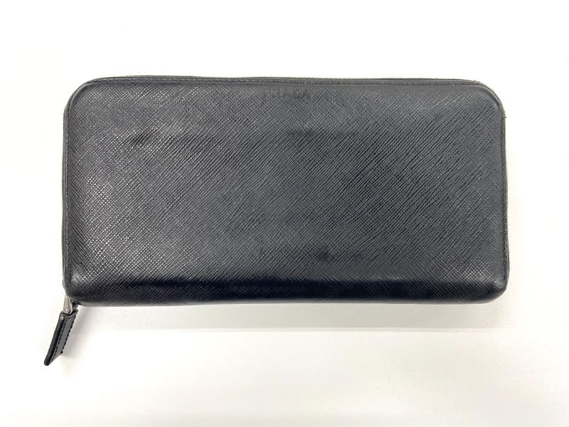 Prada Saffiano Leather Round Zipper Long Wallet Long Wallet Black Made In Italy
