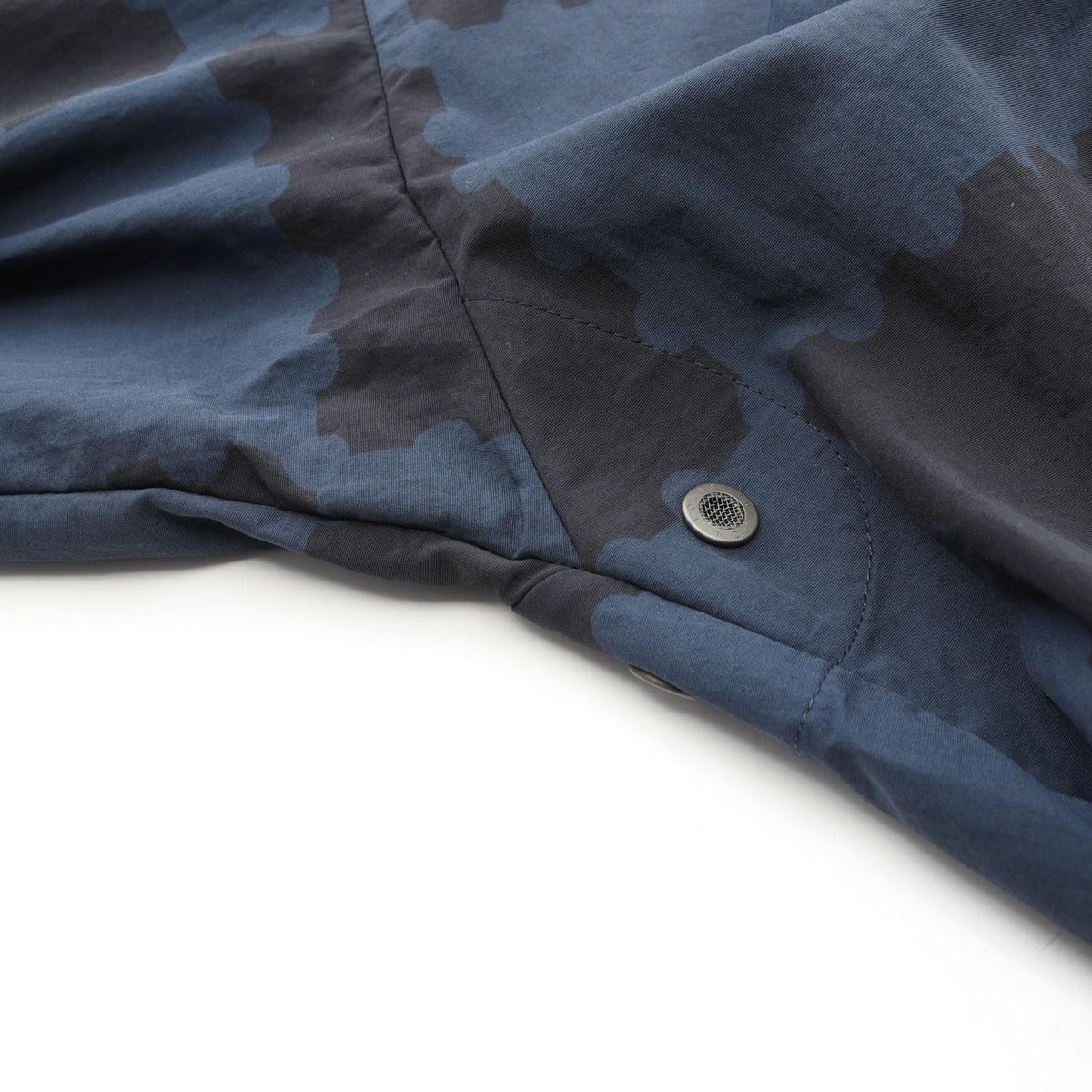 Louis Vuitton Jacket Giant Damieres Nylon Hoodie Navy Black — view 11