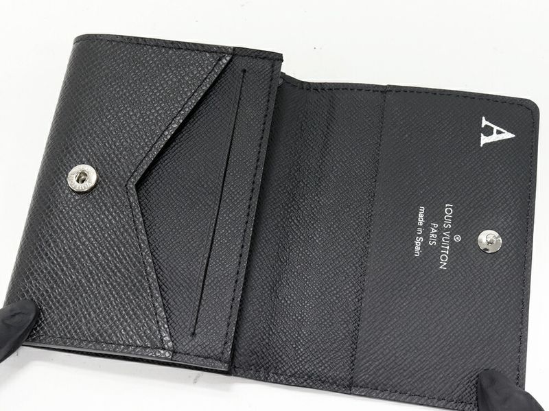 Louis Vuitton Business Card Holder With Depth Taiga Noir Black Envelope Carte
