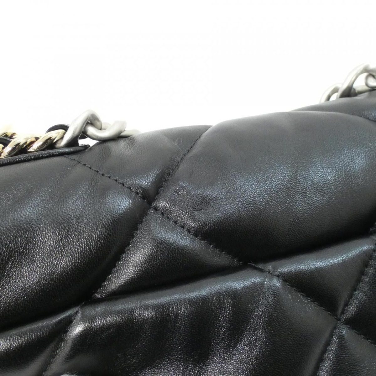 Chanel 19 Line Shoulder Bag — view 6