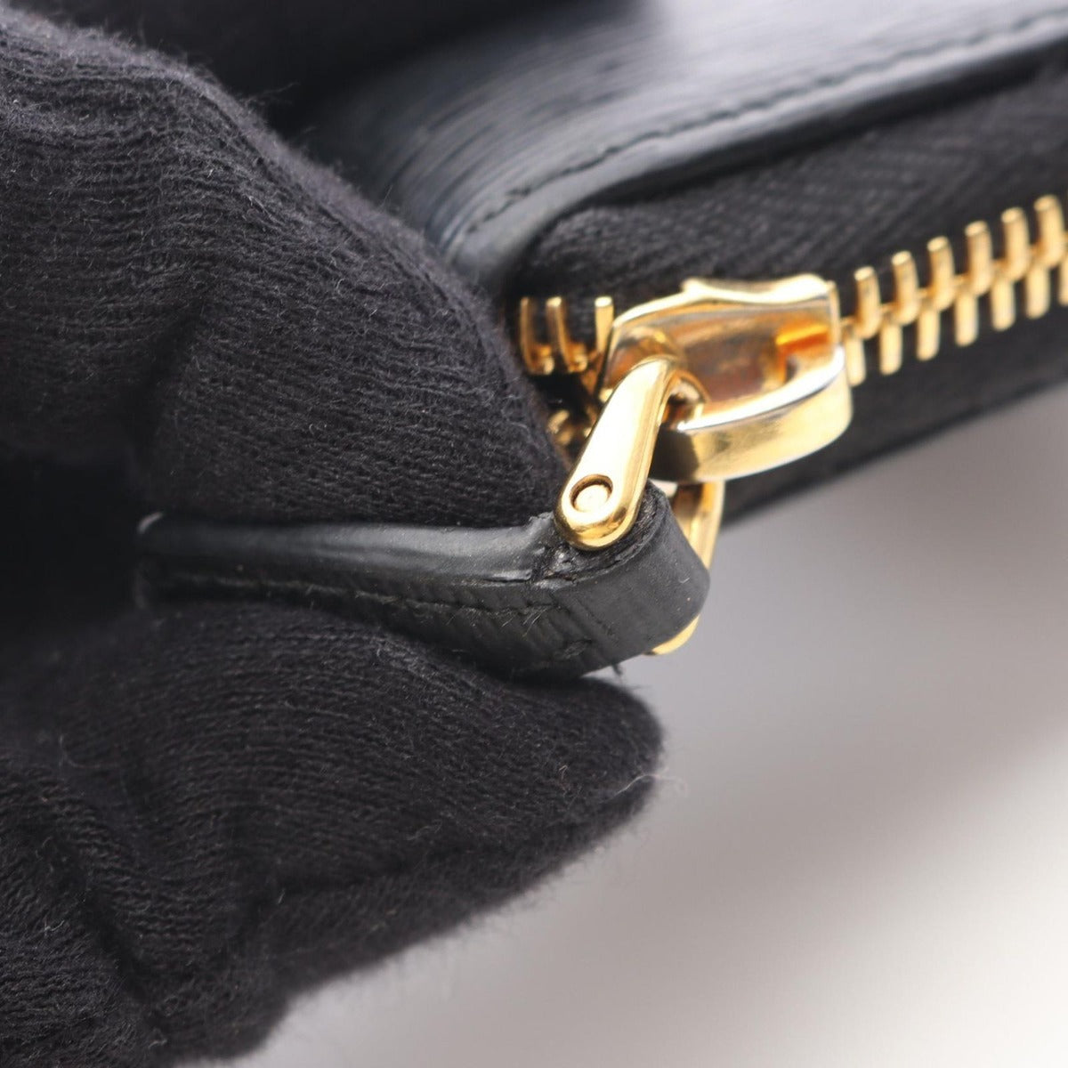 Prada Coin Case Vitello Move 268 Black Saffiano Leather — view 8