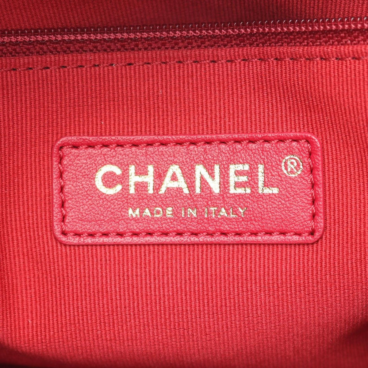 Chanel Tote Quilted Black Leather — view 4