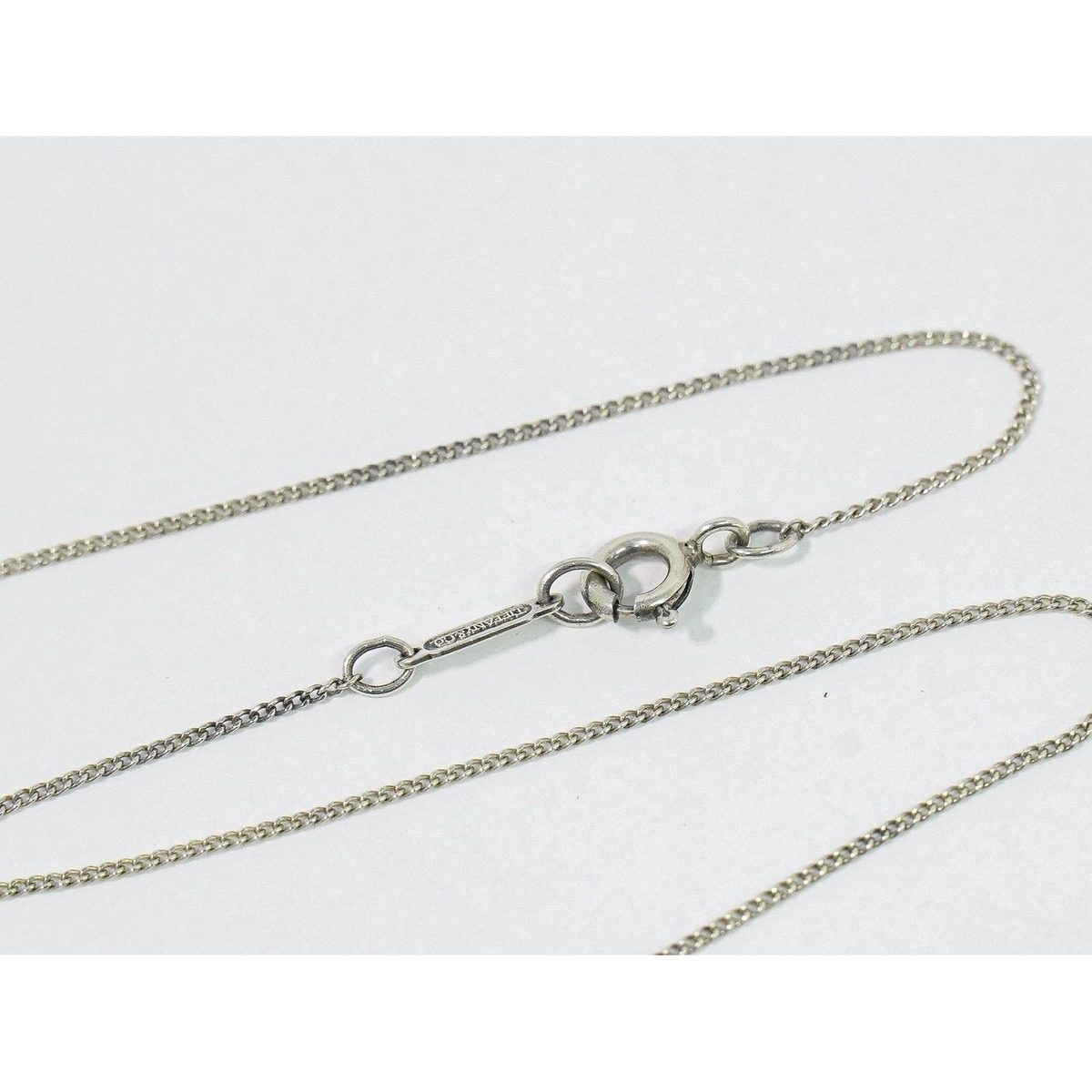 Tiffany & Co Triple Heart 925 Necklace Pendant Silver — view 3