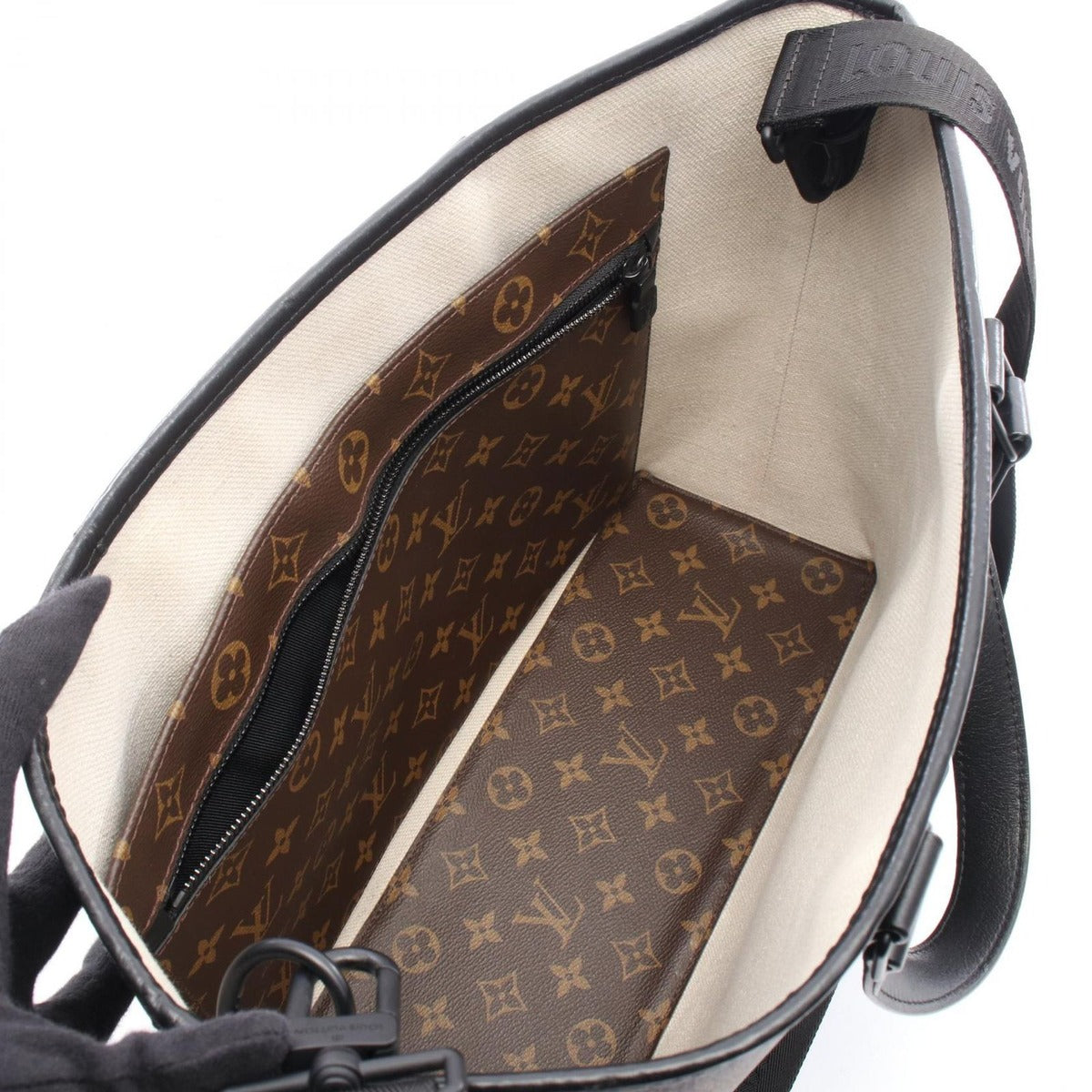 Louis Vuitton Tote Weekend PM Canvas Leather — view 3